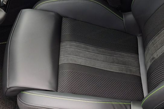 Peugeot 408 GT S&S e-DCS6 1.2 PureTech mHEV
