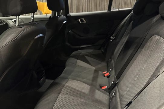 BMW Seria 1 118i Advantage