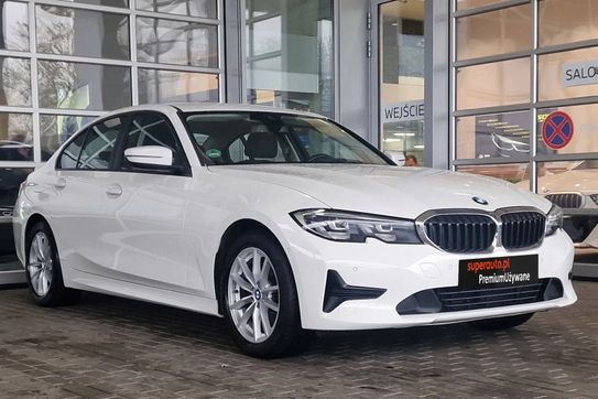 BMW Seria 3 318i Advantage aut