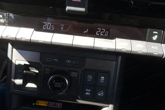 Toyota HiLux mHEV Double Cab Invincible 4x4 aut