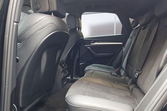 Audi Q5 quattro 40 TDI quattro S Line
