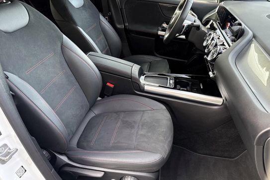 Mercedes GLA 200 AMG Line