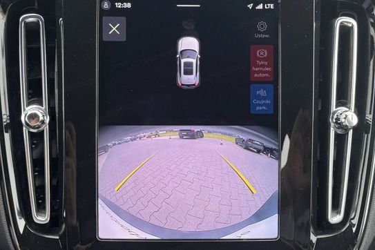 Volvo XC40 B3 Plus Dark