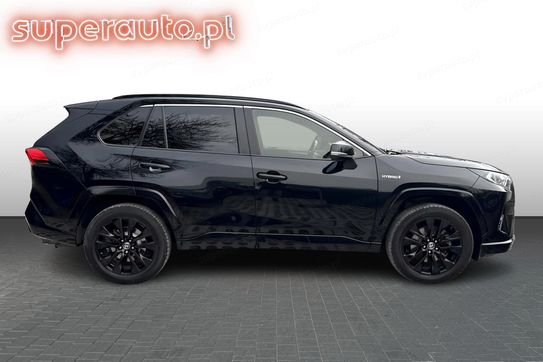 Toyota RAV4 Black Edition by JBL 2.5 Hybrid