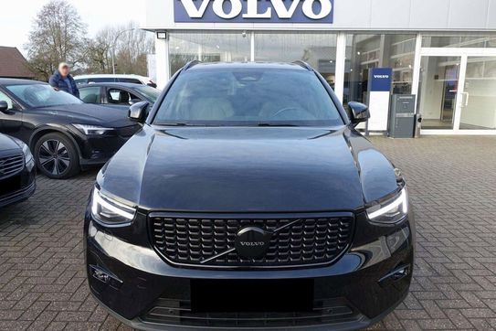 Volvo XC40 B4 Plus Black Edition