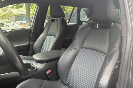 Toyota RAV4 Selection 2.5 Hybrid
