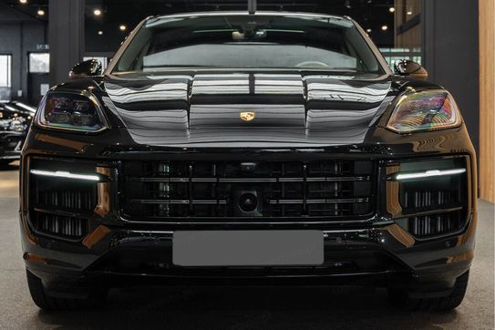 Porsche Cayenne Coupe E-Hybrid  Black Edition