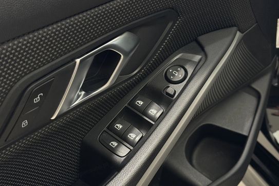 BMW Seria 3 318i Advantage