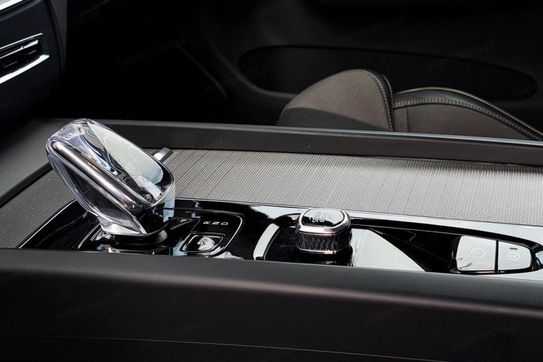 Volvo XC60 T6 Plug-In Hybrid AWD Plus Dark