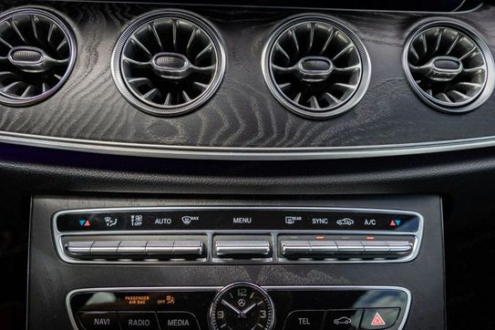 Mercedes E Klasa Coupe 220 d