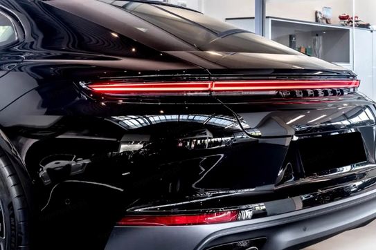 Porsche Panamera 4 E-Hybrid