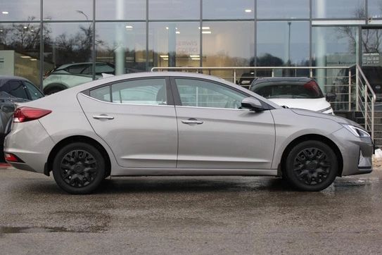 Hyundai Elantra 1.6 MPI Comfort