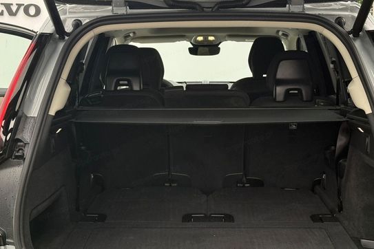 Volvo XC90 T8 AWD Plug-In Hybrid Ultra Dark 7os