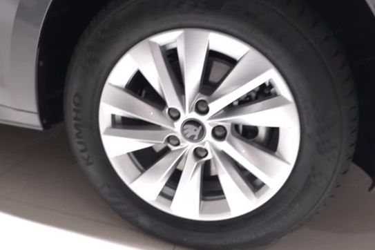 Skoda Octavia Drive Essence 1.5 TSI m-HEV DSG