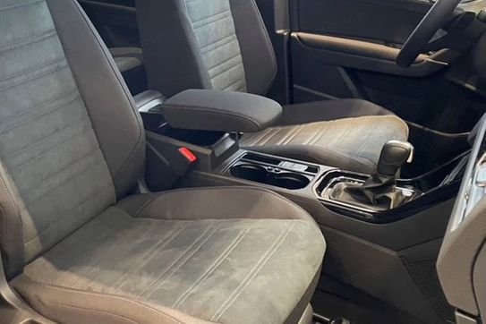 Volkswagen Touran Highline 1.5 TSI EVO DSG