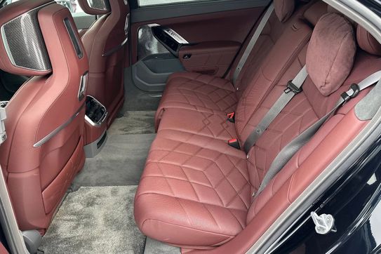 BMW Seria 7 M760e xDrive