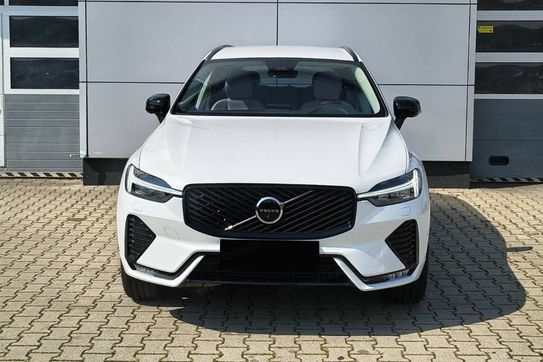 Volvo XC60 B5 AWD Plus Dark
