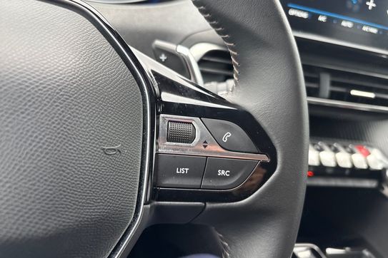 Peugeot 3008 Allure Pack 1.5 BlueHDI EAT8