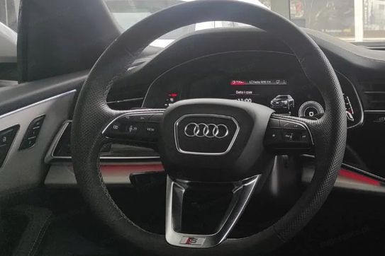 Audi Q8 45 TDI mHEV quattro Tiptronic