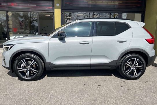 Volvo XC40 B3 Plus Dark