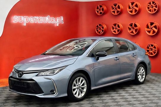 Toyota Corolla Comfort 1.5 benzyna