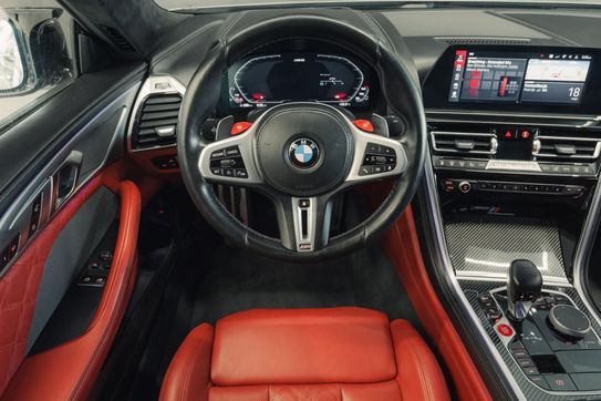 BMW Seria 8 M8 Competition