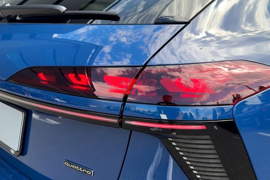 Audi A6 TDI quattro S line Avant