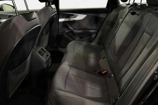 Audi A4 40 TFSI mHEV Advanced S tronic