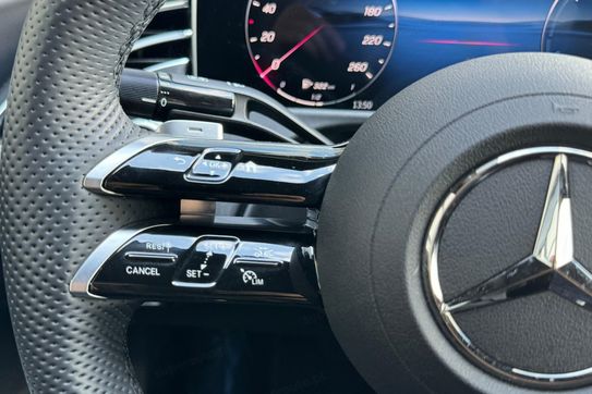 Mercedes Klasa E 300 e 4-Matic AMG