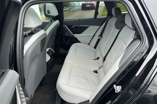 BMW Seria 5 Touring 520d xDrive M Sport