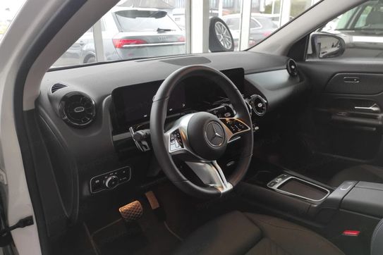 Mercedes GLA 200 Progressive 7G-DCT