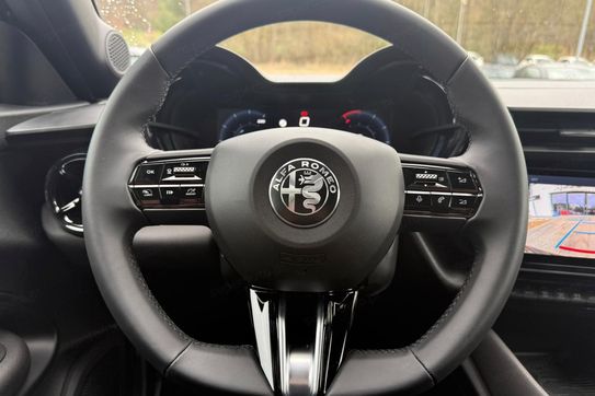 Alfa Romeo Junior 1.2 Ibrida