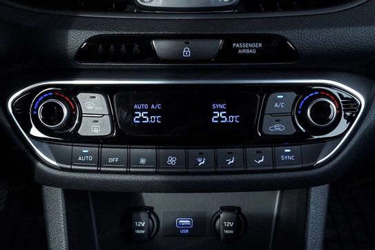 Hyundai i30 1.0 T-GDI Smart DCT