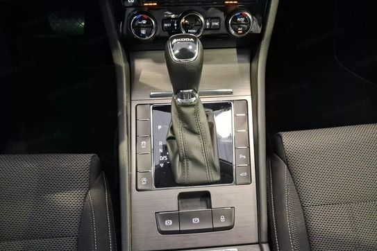 Skoda Superb 2.0 TDI SCR Style DSG