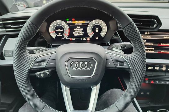Audi A3 35 Tfsi Mhev s Line s Tronic