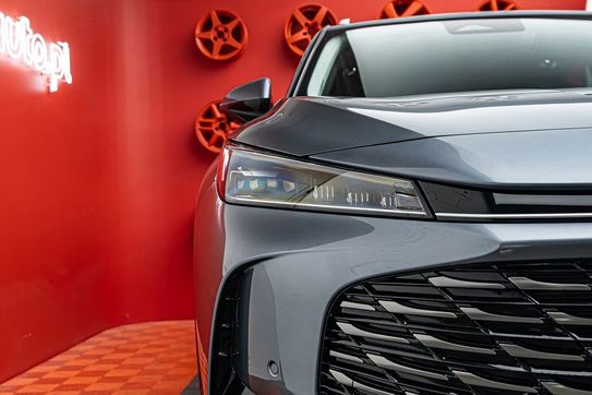 MG HS Exclusive 1.5 AT