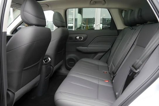 Leapmotor B10 Design Hybrid EV 18,8 kWh