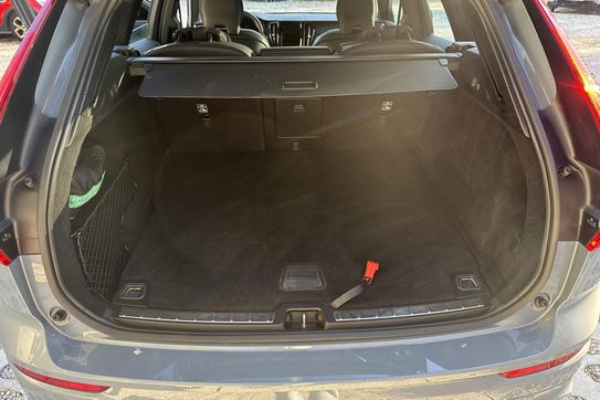 Volvo XC60 B4 B R-Design