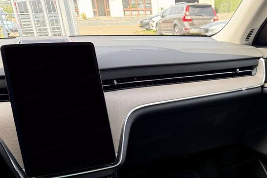 Volvo EX90 Twin AWD Plus 7 os