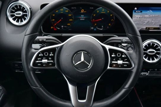 Mercedes GLA 200 AMG Line
