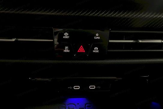 Volkswagen Golf R  2.0 TSI 4MOTION DSG