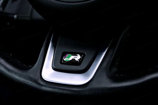 Jaguar E-Pace 2.0 i4P AWD R-Dynamic