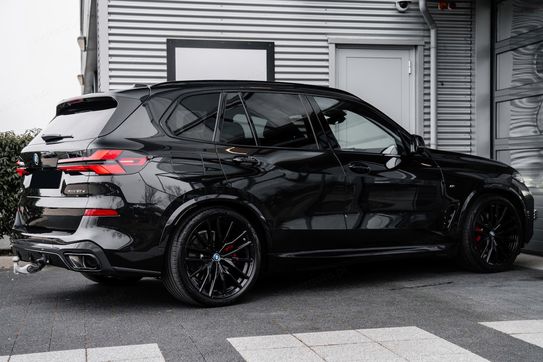 BMW X5 xDrive50e Individual Edition