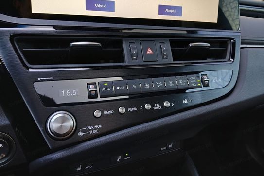 Lexus ES 300h Business Edition
