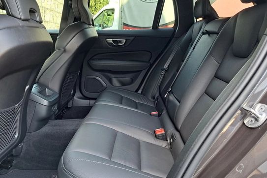 Volvo V60 B4 D Plus Dark