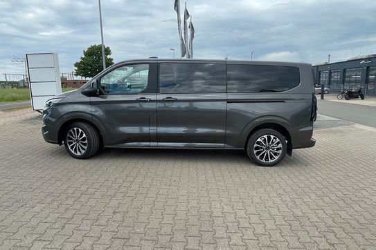 Ford Tourneo Custom L2H1 Titanium 320