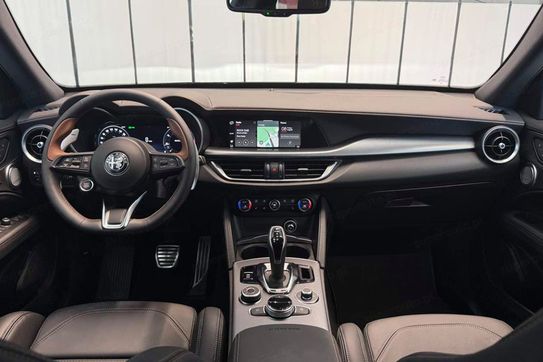 Alfa Romeo Stelvio 2.0 Turbo Intensa Q4