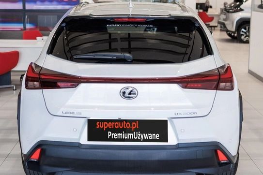 Lexus UX 300h Business
