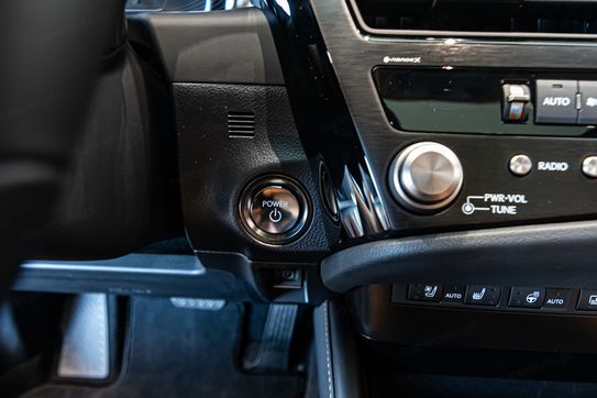 Lexus ES 300h Omotenashi