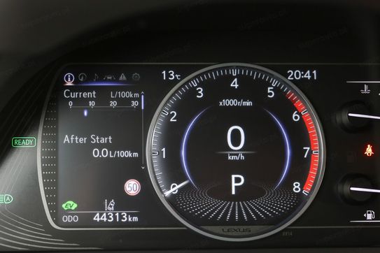 Lexus ES 300h F Sport Design